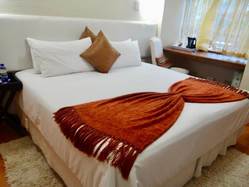 Lilliz Guest House Mthatha Bagian luar foto